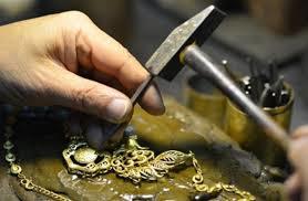  افتتاح أول مدرسة فنية  لتعليم صناعة الذهب والمجوهرات والحلي فى مصر 